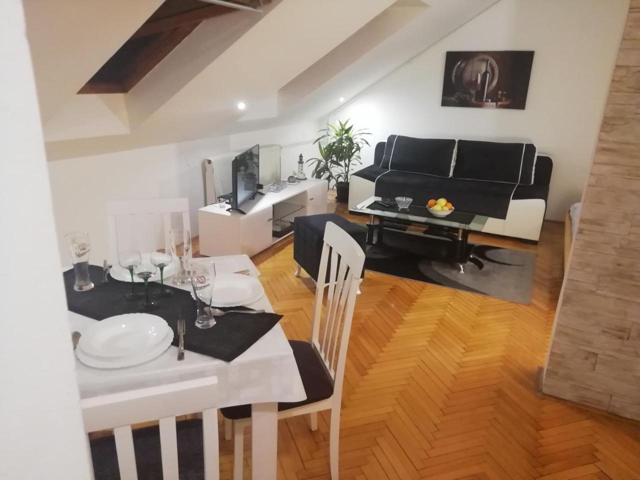 Two Kings Apartment Novi Sad Exterior foto